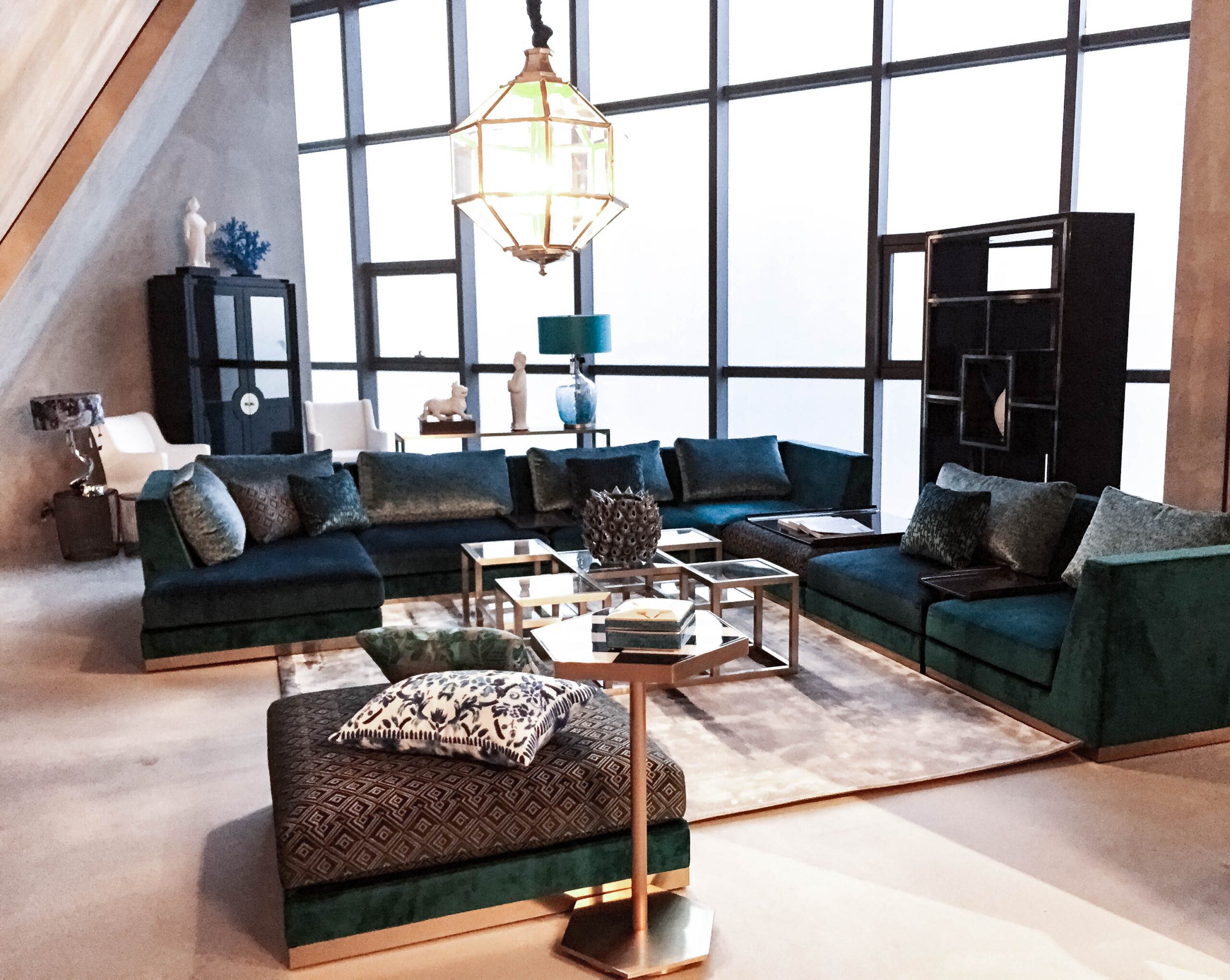 JAMBROS SHOWROOM