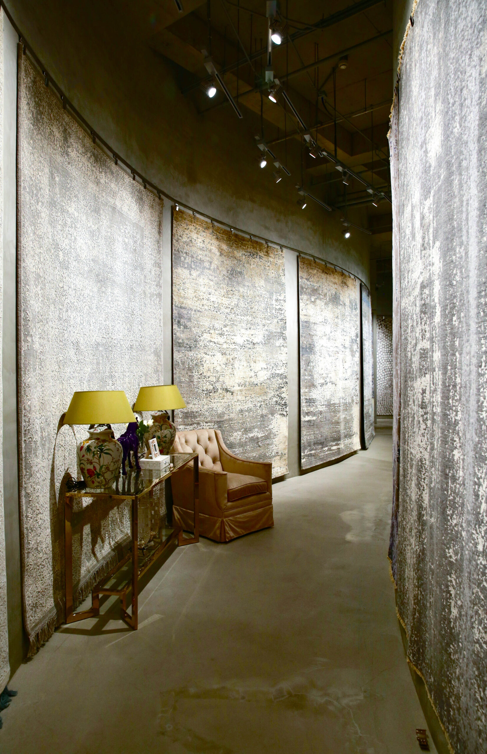 JAMBROS SHOWROOM
