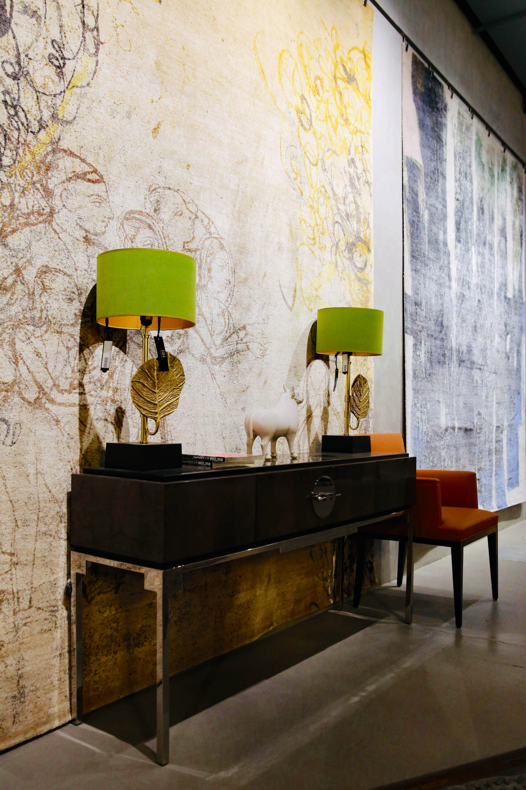 JAMBROS SHOWROOM