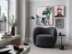 BERLO SWIVEL CHAIR
